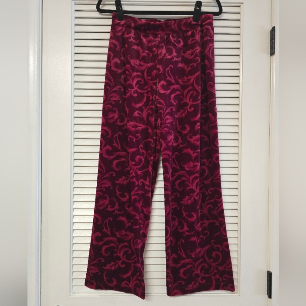 Gillian O'Malley - Red Velour Pattern Loungewear Pajama Relaxed-Fit Pants